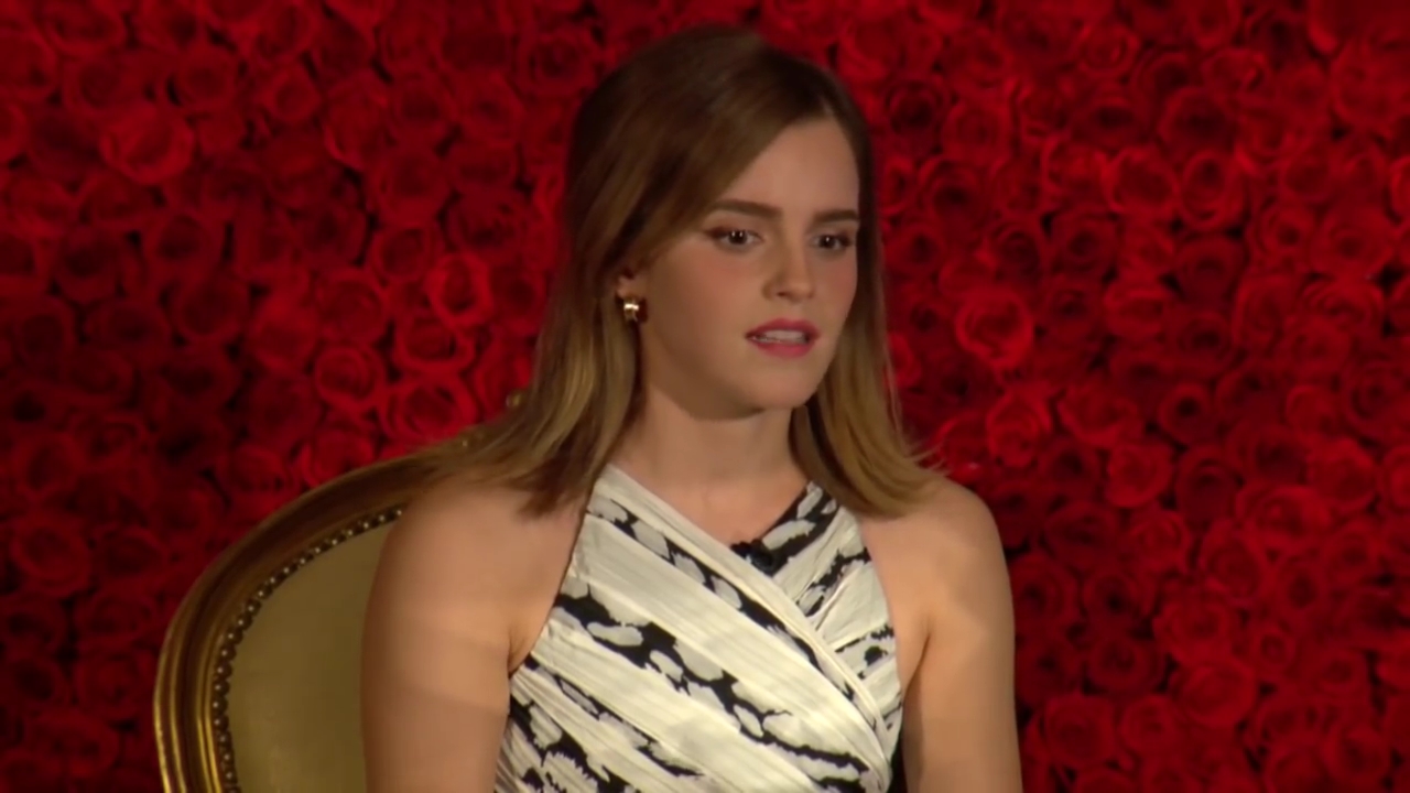 EmmaWatsonFan-dot-nl_BeautyAndTheBeastPersConferentieLA0362.jpg