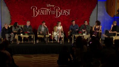 EmmaWatsonFan-dot-nl_BeautyAndTheBeastPersConferentieLA0800.jpg