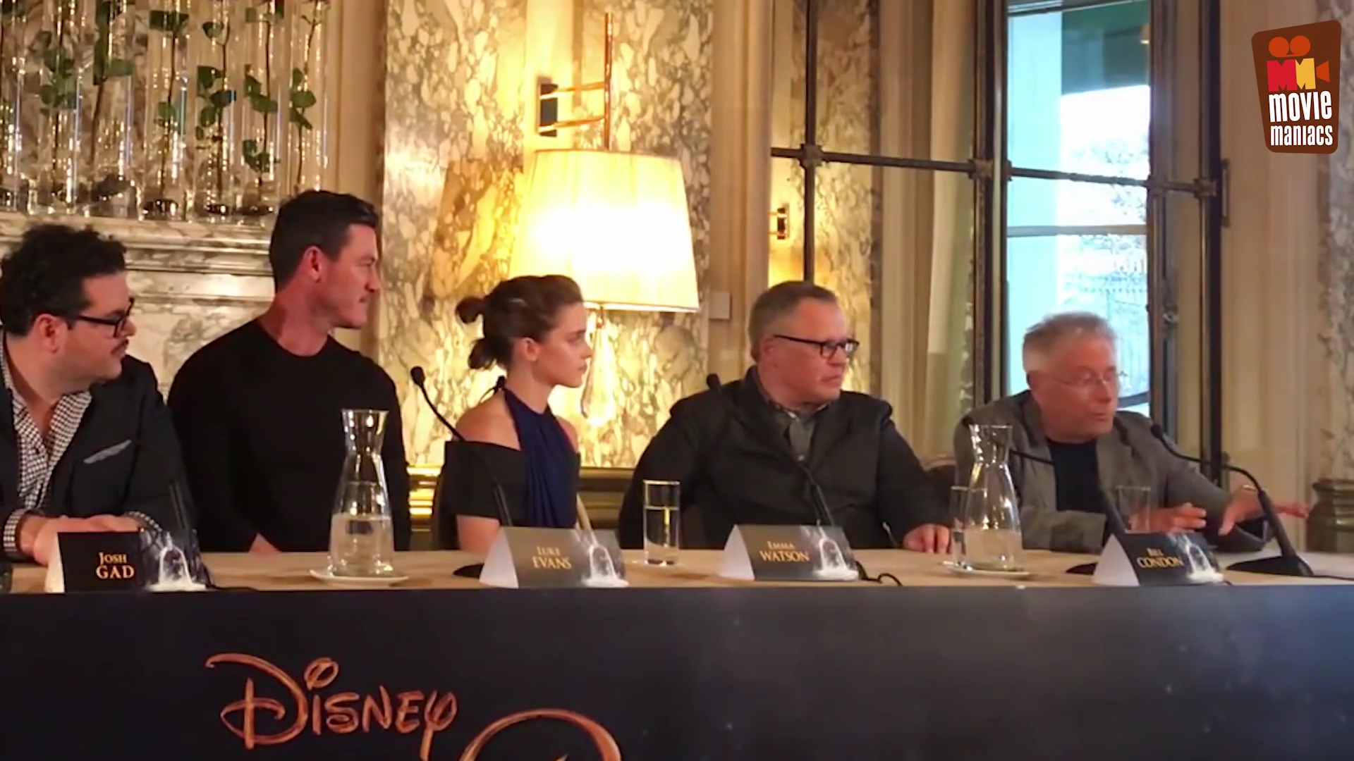 EmmaWatsonFan-dot-nl_BeautyAndTheBeastPersConferentieParijs1517.jpg EmmaWatsonFan-dot-nl_BeautyAndTheBeastPersConferentieParijs1517.jpg