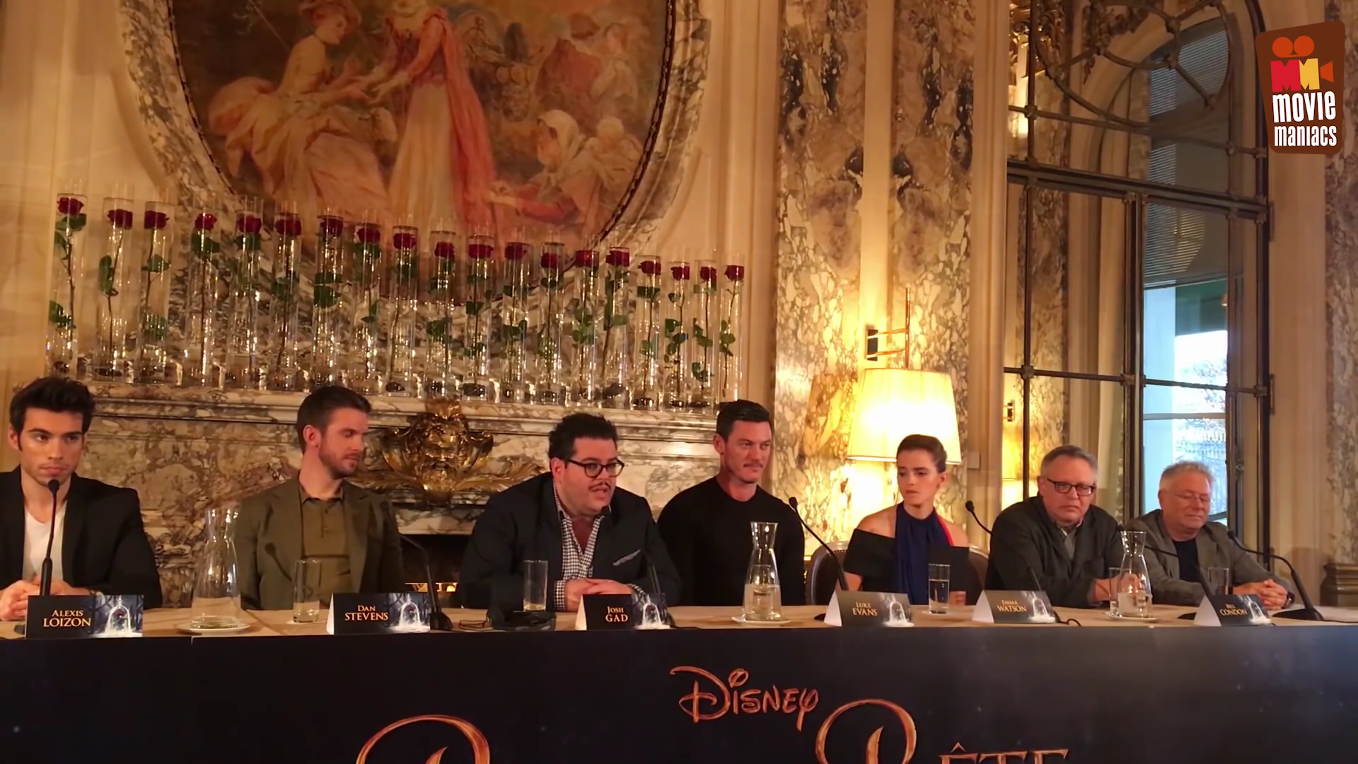 EmmaWatsonFan-dot-nl_BeautyAndTheBeastPersConferentieParijs1944.jpg