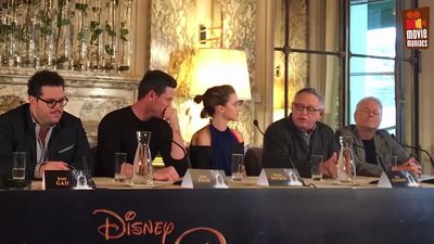 EmmaWatsonFan-dot-nl_BeautyAndTheBeastPersConferentieParijs0320.jpg