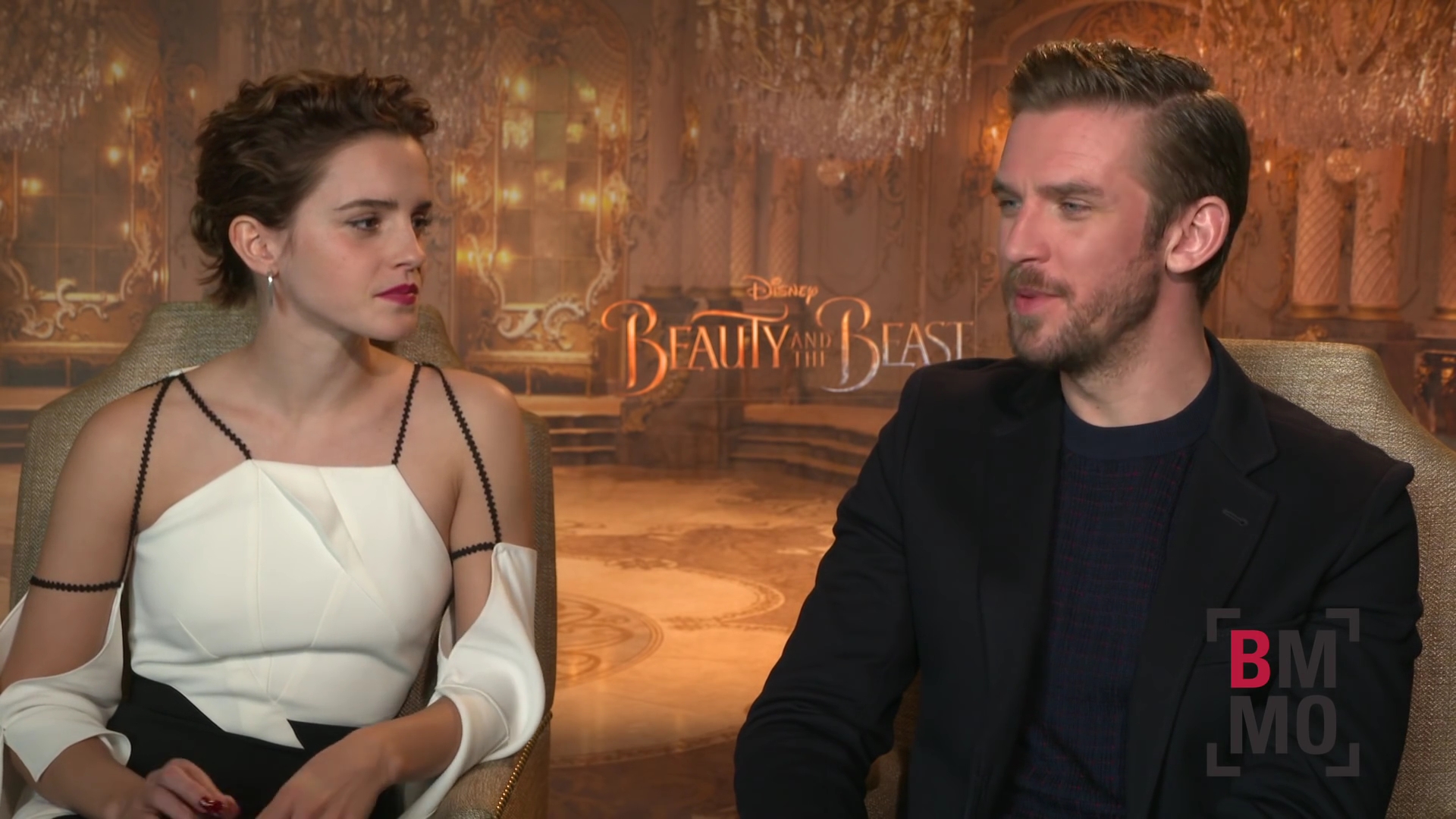 EmmaWatsonFan-dot-NL_2017BeautyAndTheBeastPressJunket-BigMovieMouthOff0093.jpg