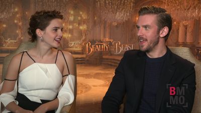 EmmaWatsonFan-dot-NL_2017BeautyAndTheBeastPressJunket-BigMovieMouthOff0090.jpg