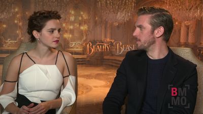 EmmaWatsonFan-dot-NL_2017BeautyAndTheBeastPressJunket-BigMovieMouthOff0094.jpg