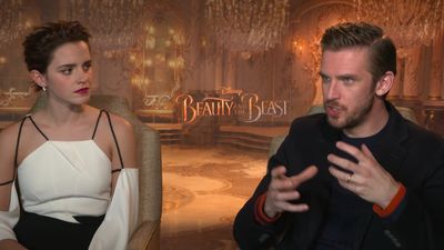 EmmaWatsonFan-dot-NL_2017BeautyAndTheBeastPressJunket-CinemaBlend0081.jpg