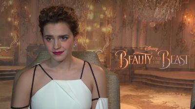 EmmaWatsonFan-dot-NL_2017BeautyAndTheBeastPressJunket-CinemaBlend0110.jpg