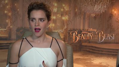 EmmaWatsonFan-dot-NL_2017BeautyAndTheBeastPressJunket-CinemaBlend0121.jpg