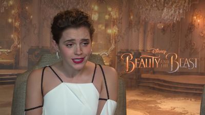 EmmaWatsonFan-dot-NL_2017BeautyAndTheBeastPressJunket-CinemaBlend0155.jpg