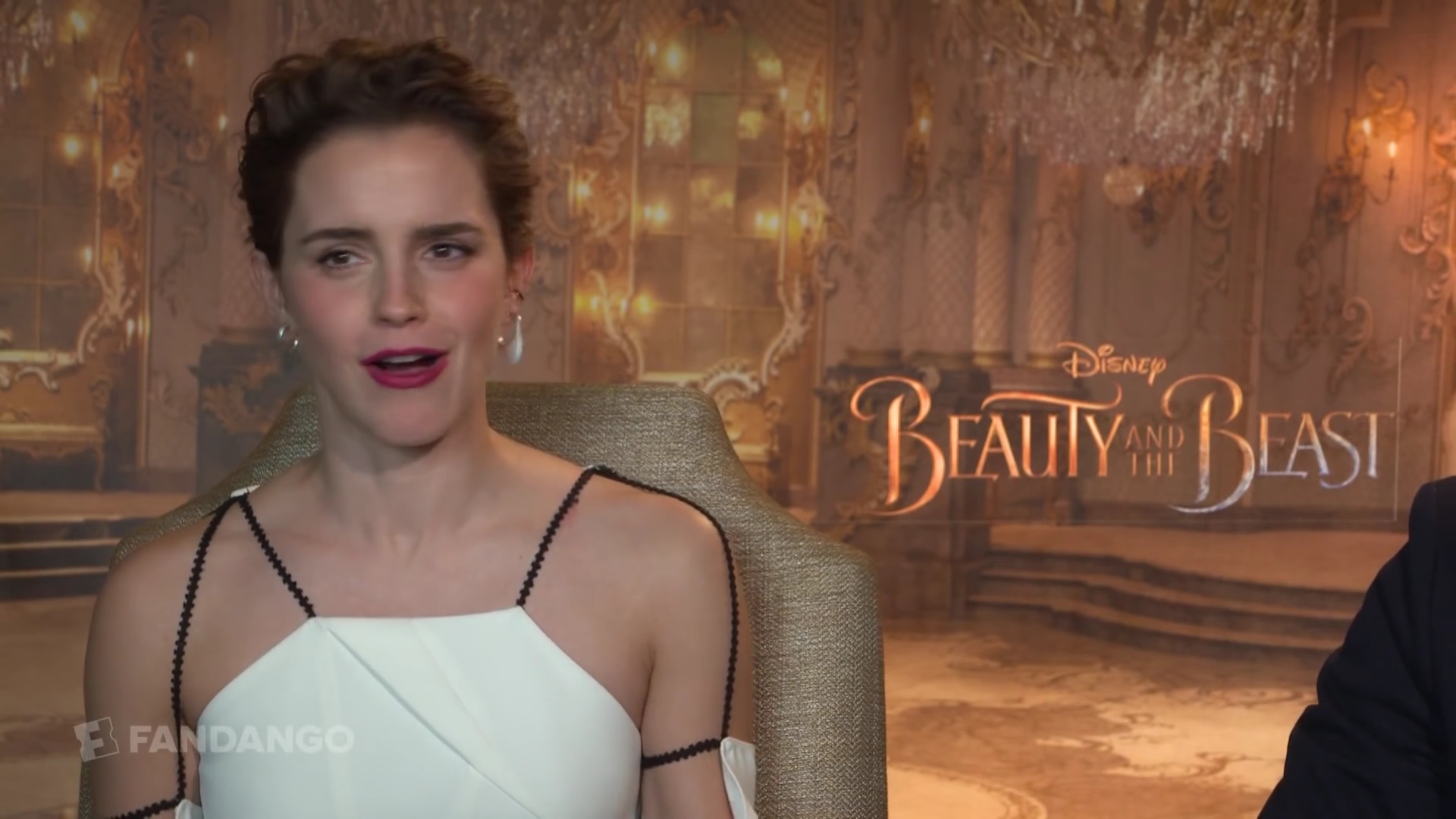 EmmaWatsonFan-dot-NL_2017BeautyAndTheBeastPressJunket-Fandango0118.jpg EmmaWatsonFan-dot-NL_2017BeautyAndTheBeastPressJunket-Fandango0118.jpg