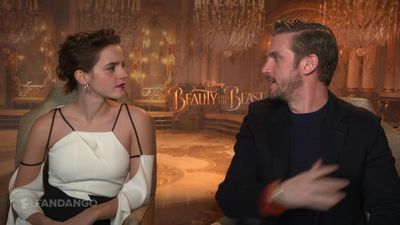 EmmaWatsonFan-dot-NL_2017BeautyAndTheBeastPressJunket-Fandango0015.jpg