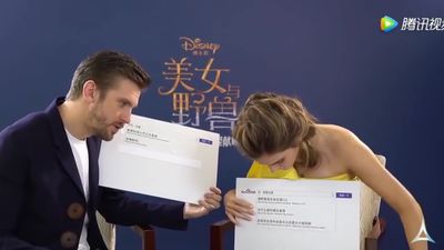 EmmaWatsonFan-dot-NL_BeautyAndTheBeastPressJunket-ShanghaiInterview0117.jpg