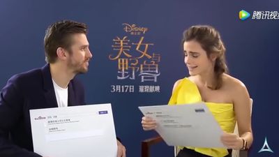 EmmaWatsonFan-dot-NL_BeautyAndTheBeastPressJunket-ShanghaiInterview0126.jpg