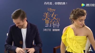 EmmaWatsonFan-dot-NL_BeautyAndTheBeastPressJunket-ShanghaiInterview0207.jpg