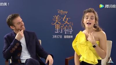 EmmaWatsonFan-dot-NL_BeautyAndTheBeastPressJunket-ShanghaiInterview0211.jpg