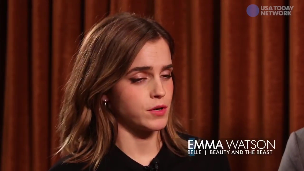 EmmaWatsonFan-dot-NL_BeautyAndTheBeastPressJunket-USAToday0029.jpg