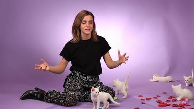 EmmaWatsonFan-nl_2017Buzzfeed0209.jpg