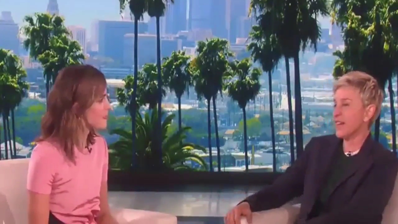 EmmaWatsonFan-nl_2017Ellen0045.jpg