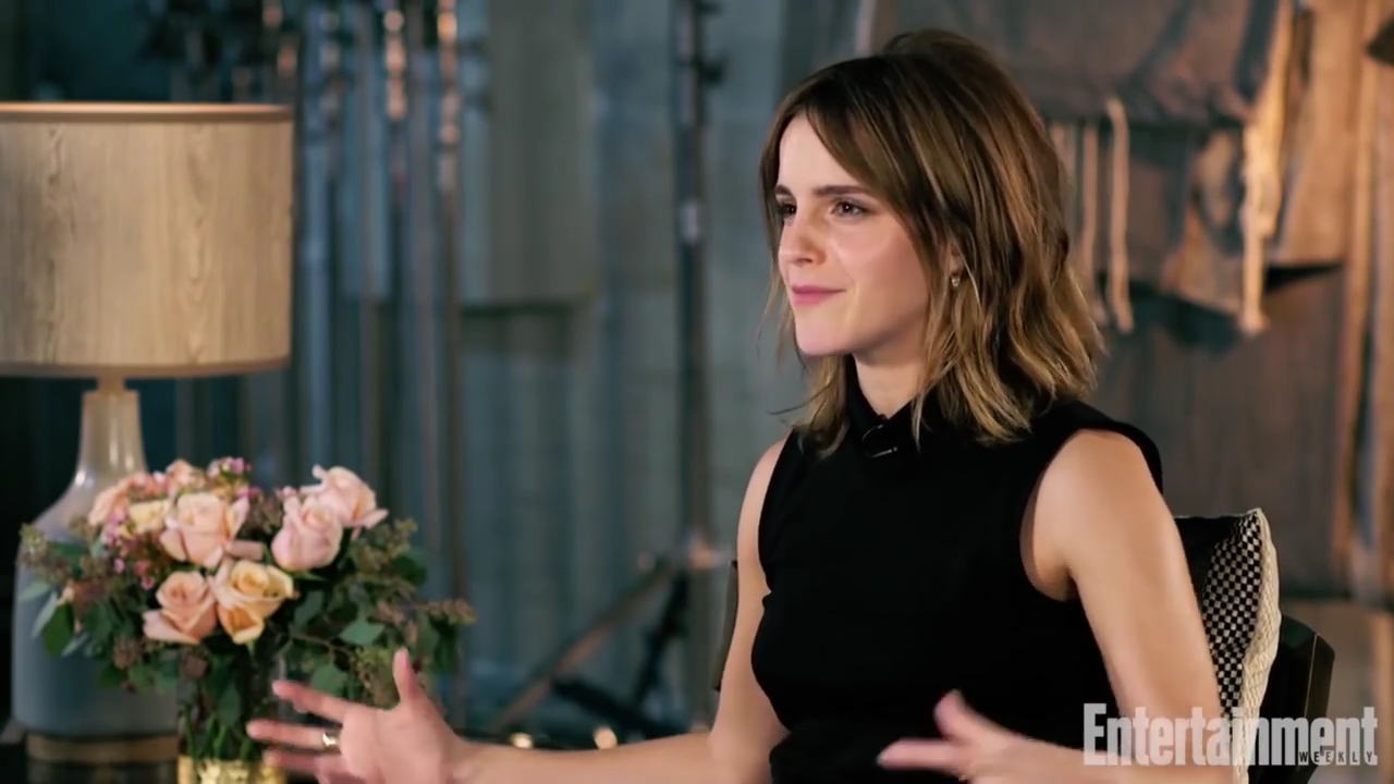 EmmaWatsonFan-nl_2017EntertainmentWeekly_KidsAskEmmaWatsonAboutBeautyAndTheBeastHarryPotterMore0081.jpg