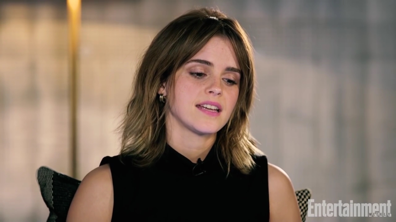 EmmaWatsonFan-nl_2017EntertainmentWeekly_KidsAskEmmaWatsonAboutBeautyAndTheBeastHarryPotterMore0120.jpg
