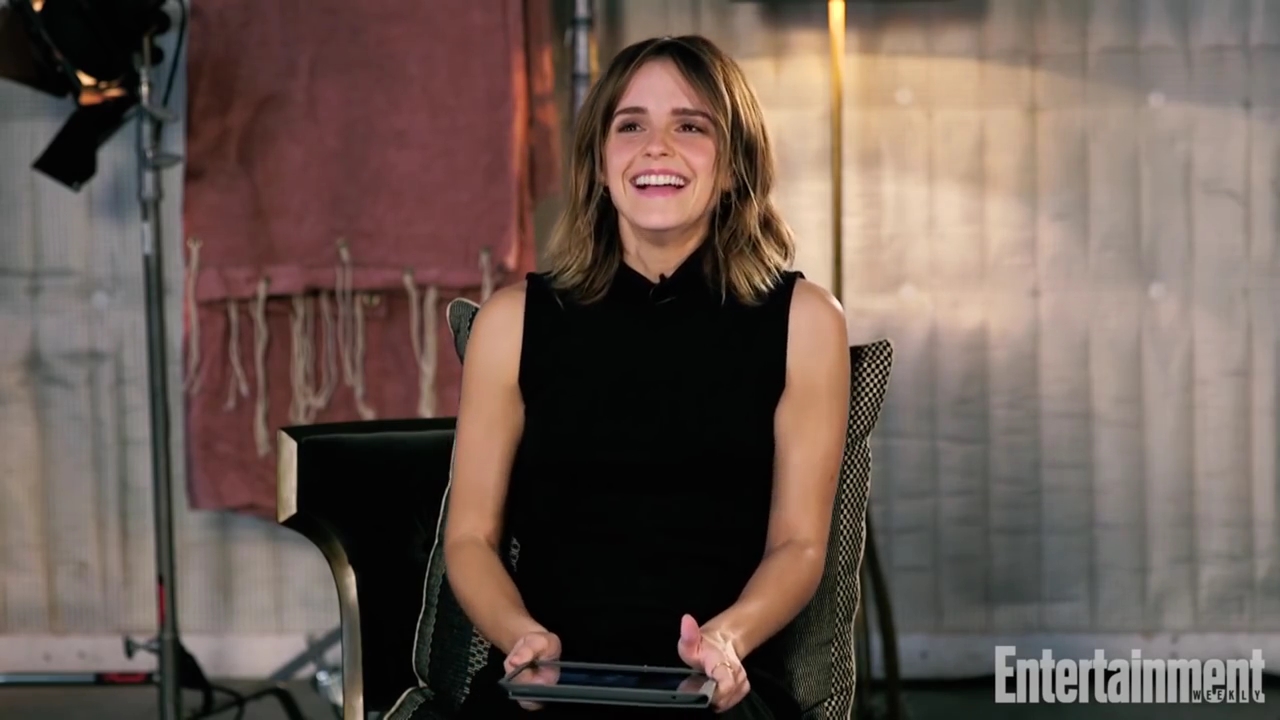 EmmaWatsonFan-nl_2017EntertainmentWeekly_KidsAskEmmaWatsonAboutBeautyAndTheBeastHarryPotterMore0227.jpg