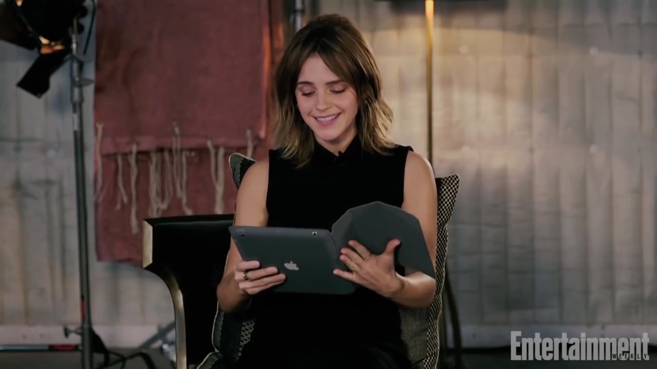 EmmaWatsonFan-nl_2017EntertainmentWeekly_KidsAskEmmaWatsonAboutBeautyAndTheBeastHarryPotterMore0239.jpg EmmaWatsonFan-nl_2017EntertainmentWeekly_KidsAskEmmaWatsonAboutBeautyAndTheBeastHarryPotterMore0239.jpg