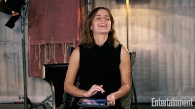 EmmaWatsonFan-nl_2017EntertainmentWeekly_KidsAskEmmaWatsonAboutBeautyAndTheBeastHarryPotterMore0140.jpg