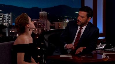 Emma-Watson-dot-nl_2017JimmyKimmelLive0477.jpg