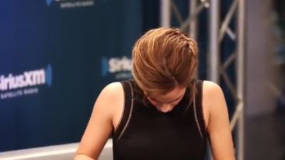 EmmaWatsonFan-dot-NL_2017SiriusXM0746.jpg