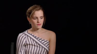 EmmaWatsonFan-dot-nl_TheCirclePressJunkets-Screenslam0024.jpg