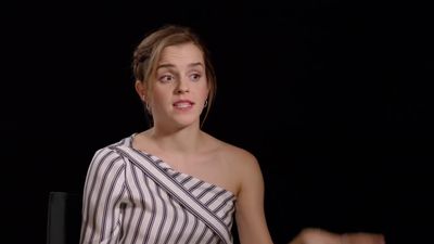 EmmaWatsonFan-dot-nl_TheCirclePressJunkets-Screenslam0125.jpg