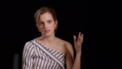 EmmaWatsonFan-dot-nl_TheCirclePressJunkets-Screenslam0155.jpg