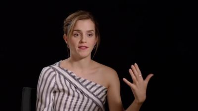 EmmaWatsonFan-dot-nl_TheCirclePressJunkets-Screenslam0159.jpg