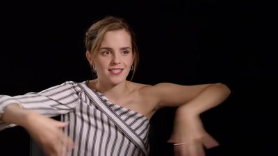 EmmaWatsonFan-dot-nl_TheCirclePressJunkets-Screenslam0211.jpg