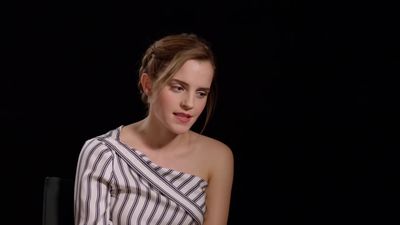 EmmaWatsonFan-dot-nl_TheCirclePressJunkets-Screenslam0285.jpg