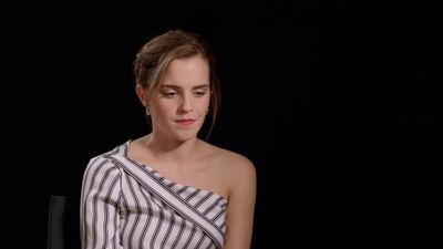 EmmaWatsonFan-dot-nl_TheCirclePressJunkets-Screenslam0291.jpg