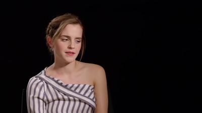 EmmaWatsonFan-dot-nl_TheCirclePressJunkets-Screenslam0309.jpg