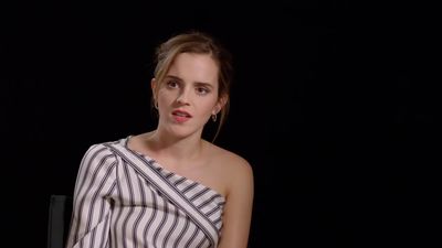 EmmaWatsonFan-dot-nl_TheCirclePressJunkets-Screenslam0324.jpg