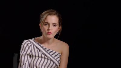 EmmaWatsonFan-dot-nl_TheCirclePressJunkets-Screenslam0325.jpg