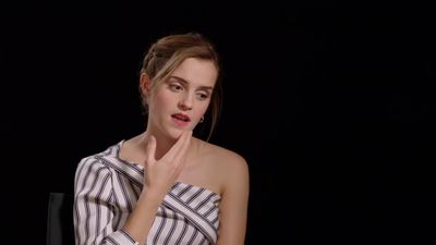 EmmaWatsonFan-dot-nl_TheCirclePressJunkets-Screenslam0343.jpg