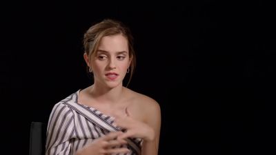 EmmaWatsonFan-dot-nl_TheCirclePressJunkets-Screenslam0360.jpg