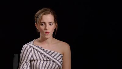 EmmaWatsonFan-dot-nl_TheCirclePressJunkets-Screenslam0362.jpg