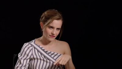 EmmaWatsonFan-dot-nl_TheCirclePressJunkets-Screenslam0422.jpg