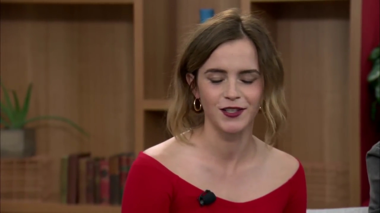 EmmaWatsonFan-dot-nl_TheCircle-TwitterQandA0664.jpg