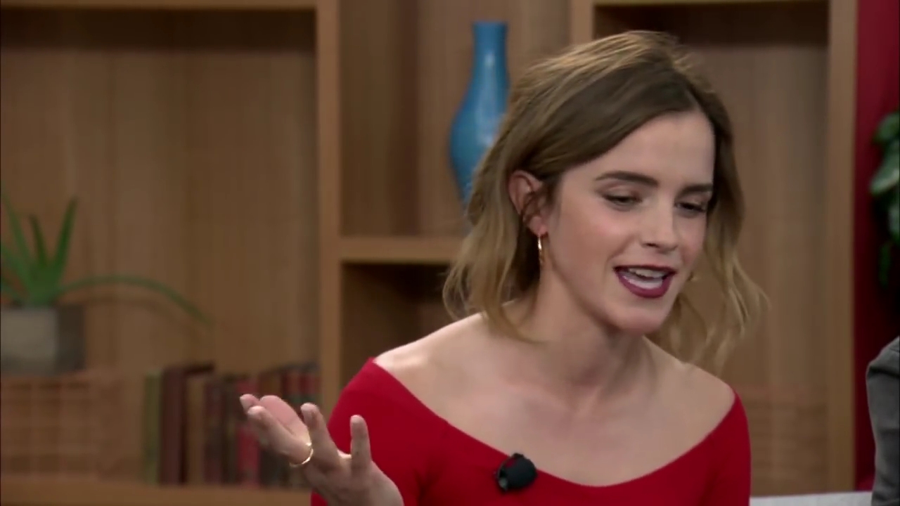 EmmaWatsonFan-dot-nl_TheCircle-TwitterQandA0666.jpg