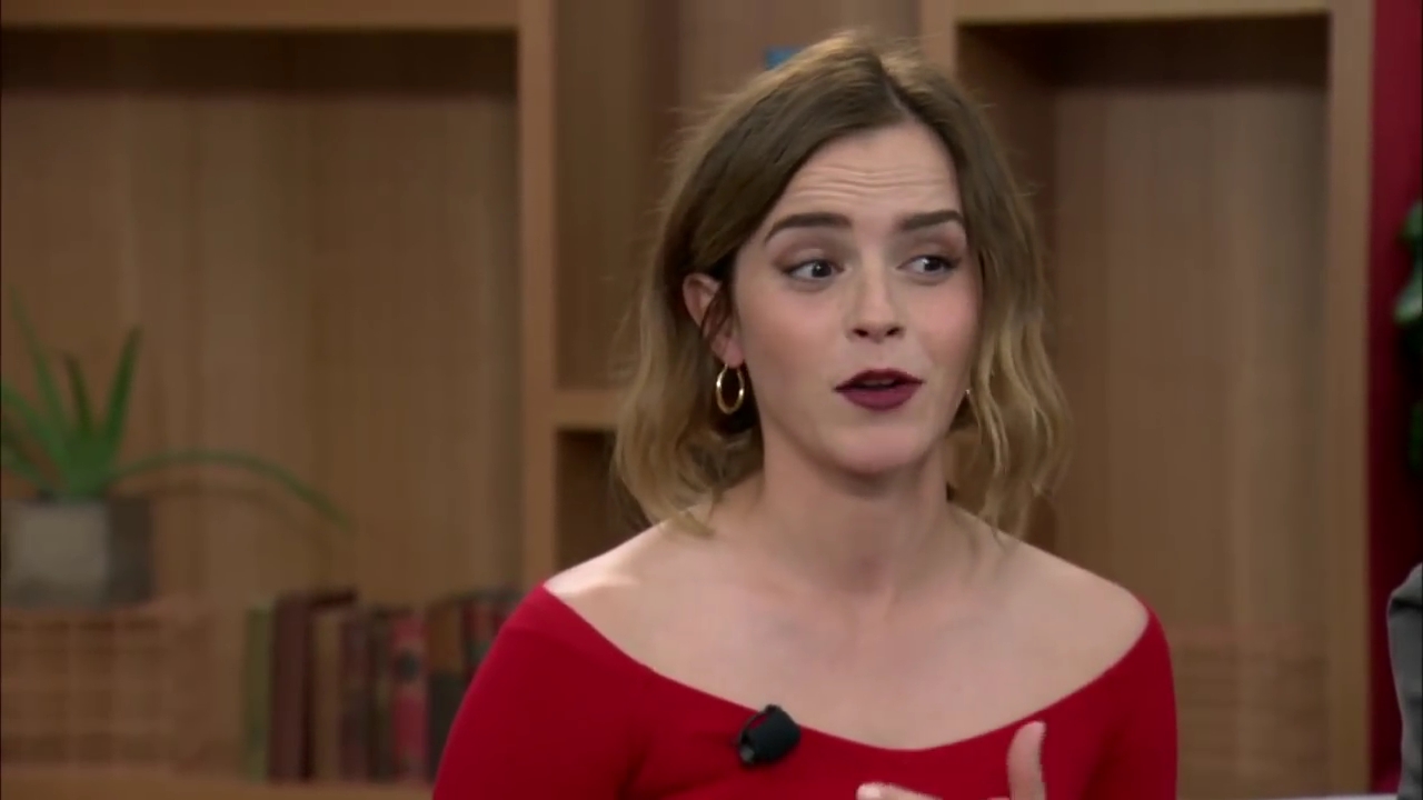 EmmaWatsonFan-dot-nl_TheCircle-TwitterQandA0669.jpg