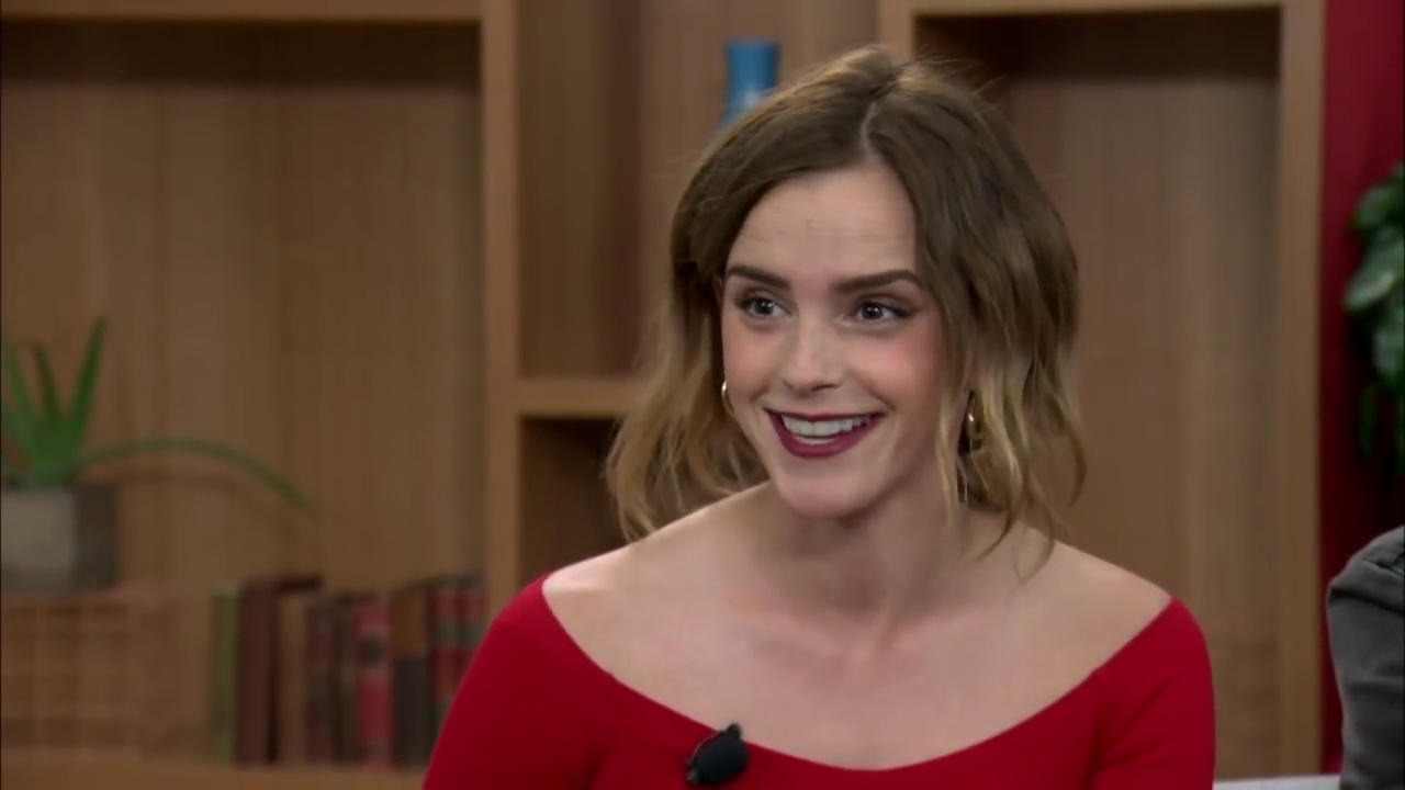 EmmaWatsonFan-dot-nl_TheCircle-TwitterQandA0691.jpg