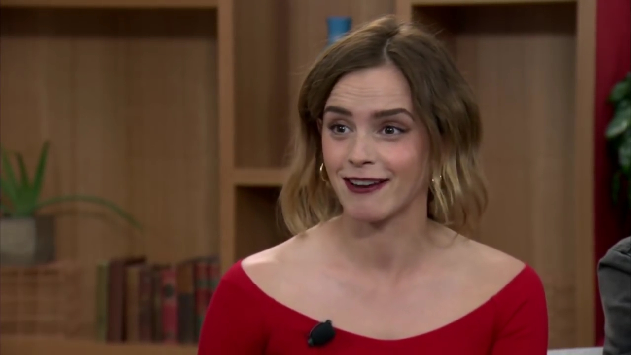 EmmaWatsonFan-dot-nl_TheCircle-TwitterQandA0696.jpg