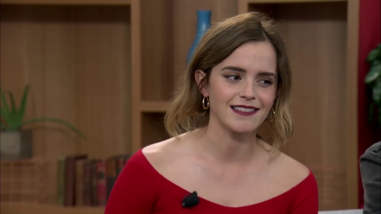 EmmaWatsonFan-dot-nl_TheCircle-TwitterQandA0700.jpg EmmaWatsonFan-dot-nl_TheCircle-TwitterQandA0700.jpg