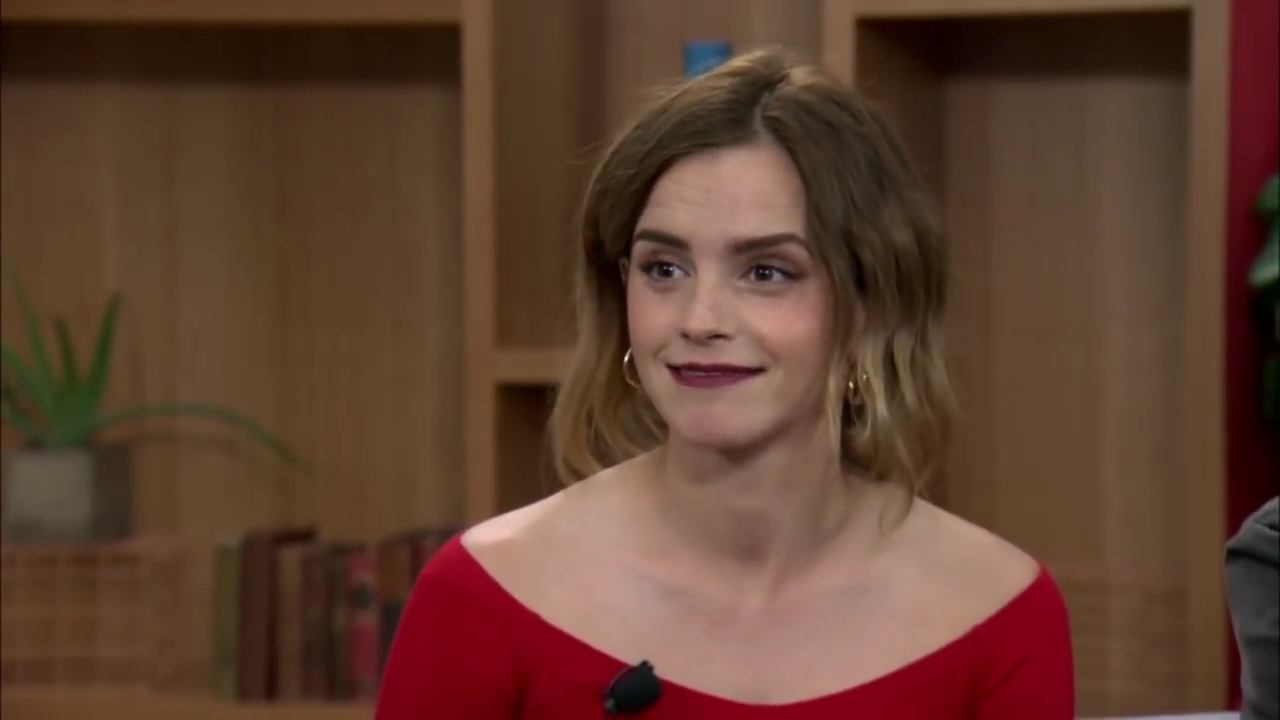 EmmaWatsonFan-dot-nl_TheCircle-TwitterQandA0718.jpg EmmaWatsonFan-dot-nl_TheCircle-TwitterQandA0718.jpg