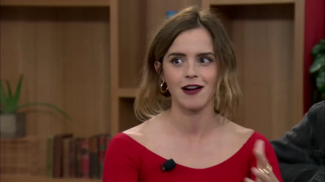 EmmaWatsonFan-dot-nl_TheCircle-TwitterQandA0768.jpg
